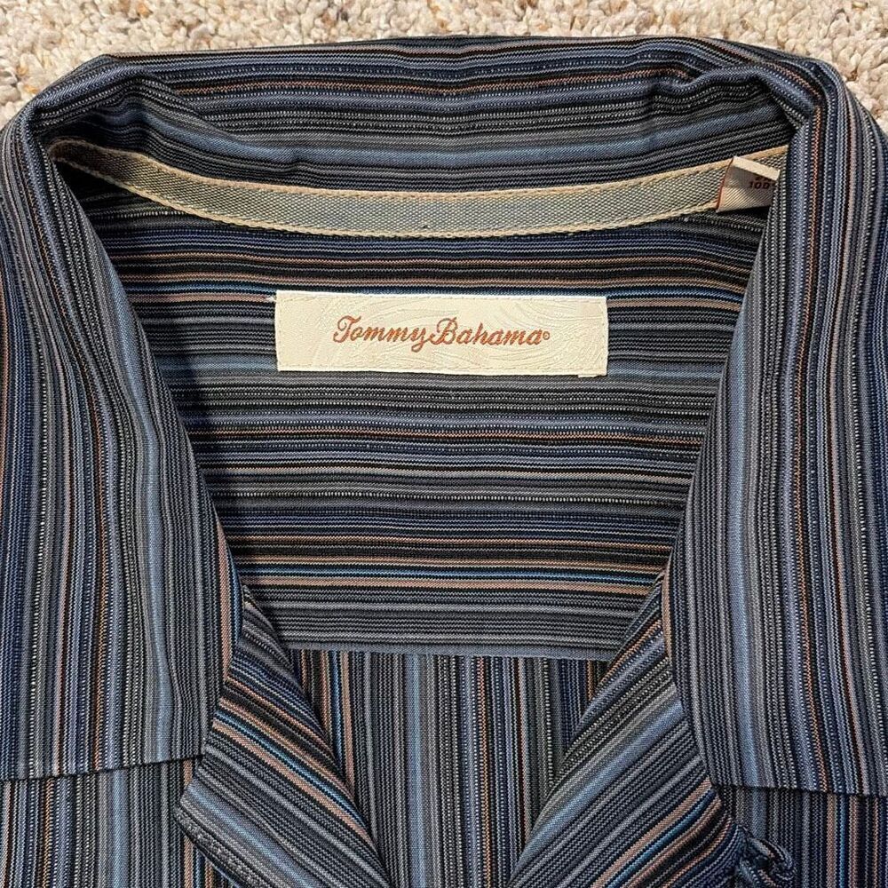 Tommy Bahama Men’s 100% Silk Short Sleeve Button Front Shirt Size Large - Picture 3 of 7